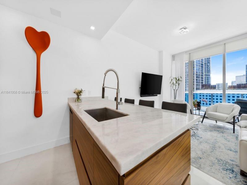 Property photo # 9