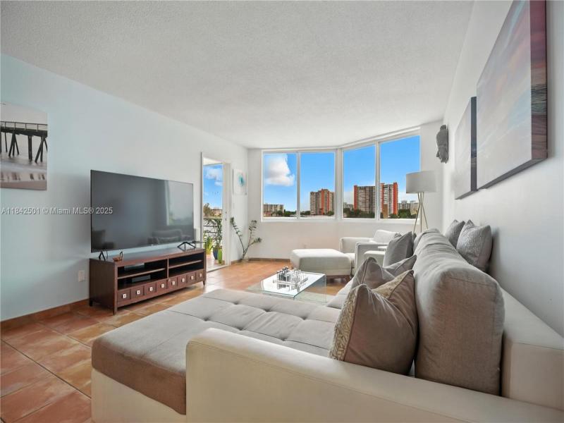 Property photo # 7