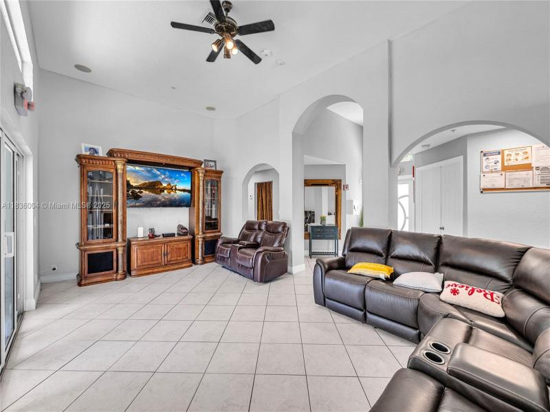 Property photo # 2