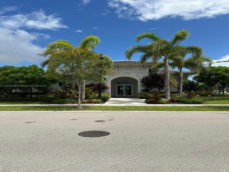 Property photo # 9