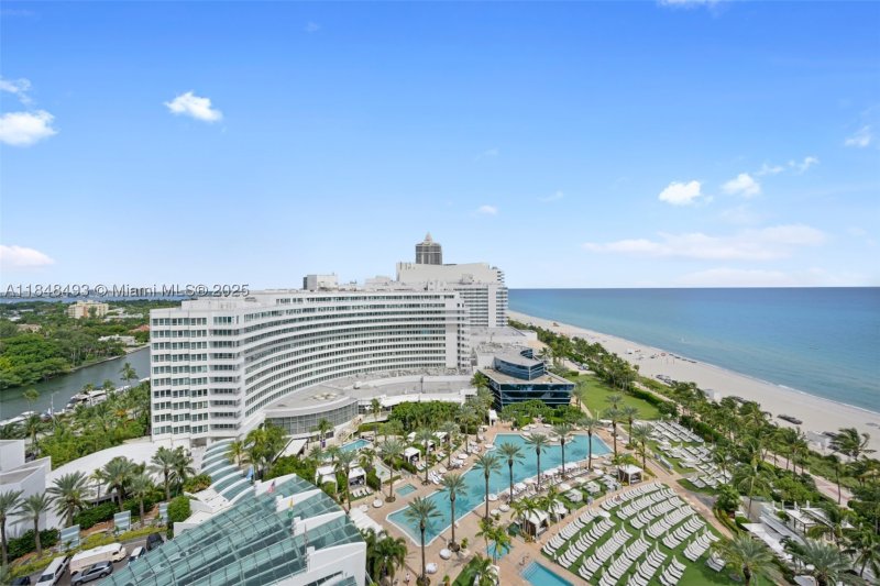 Fontainebleau III Apt #1605