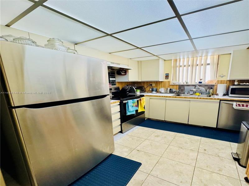 Comprar apartamento no Biscayne Cove PH03
