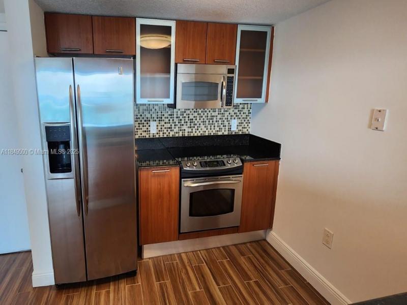 Property photo # 9