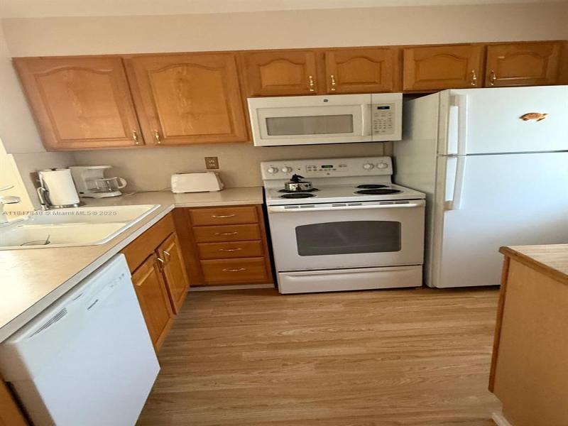Property photo # 9