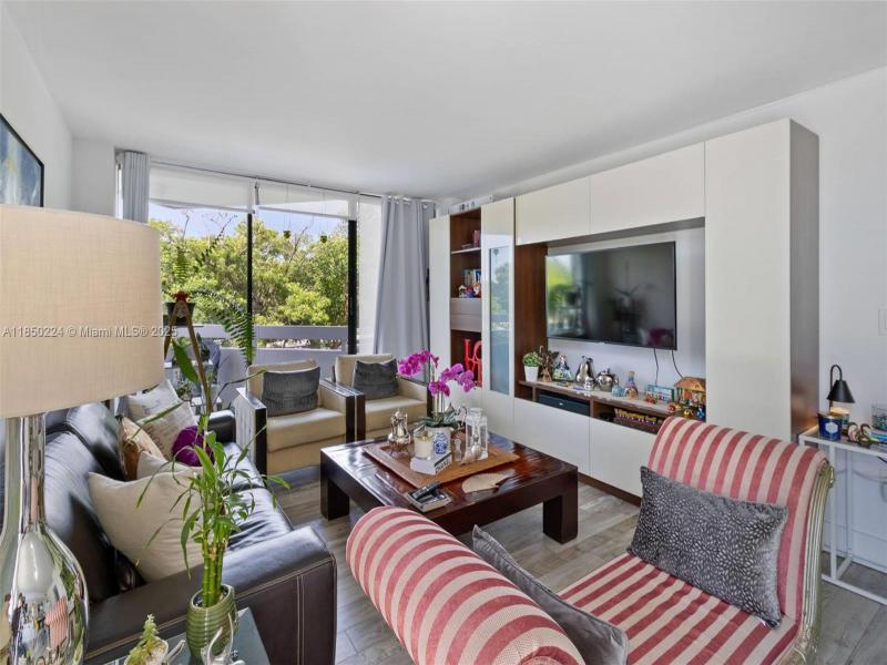 Brickell Park Apt #307