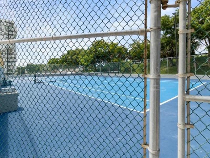 Condo for sale at Brickell Park 307