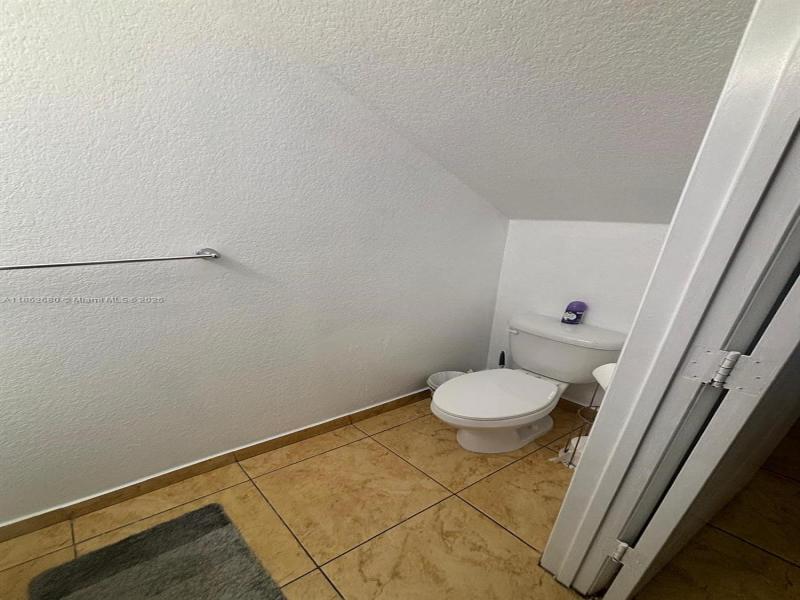Property photo # 9