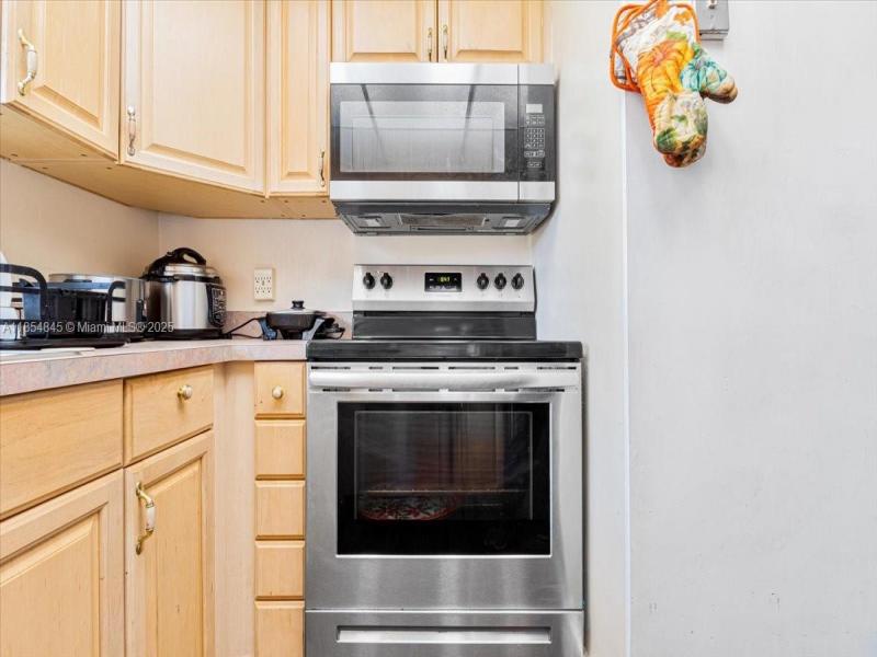 Property photo # 9