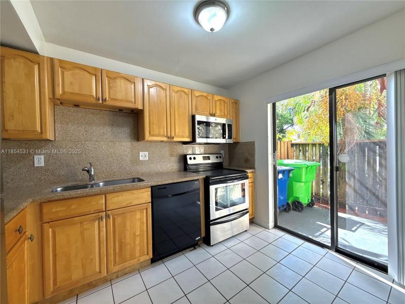 Property photo # 4