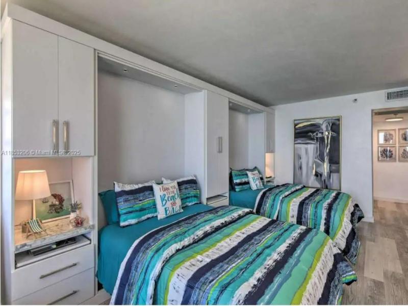 Apartment for rent at Aventura Beach Club 610