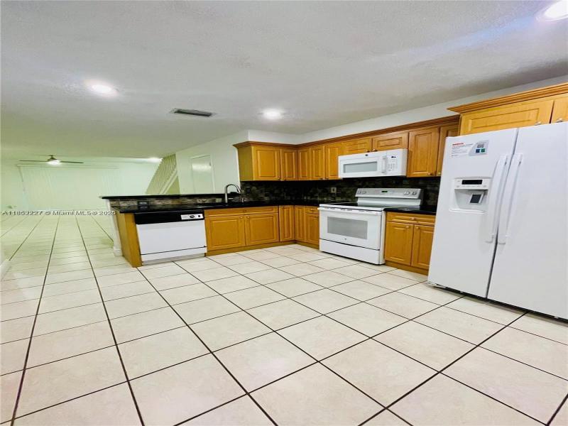 Property photo # 6