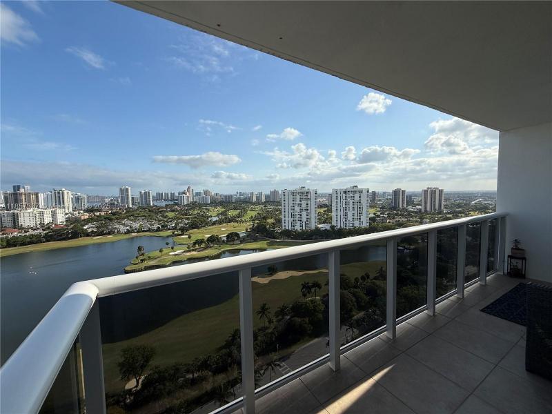 Condo for sale at El Dorado PH5