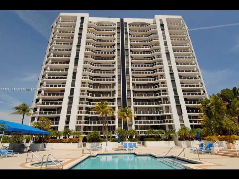 Comprar apartamento en Harbor Tower at Waterways 1503
