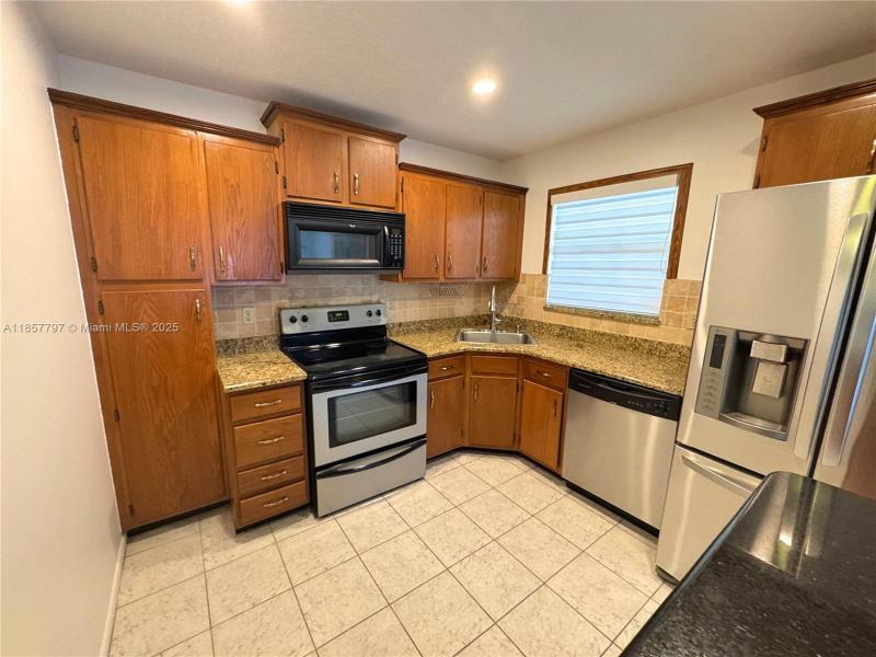 Property photo # 6