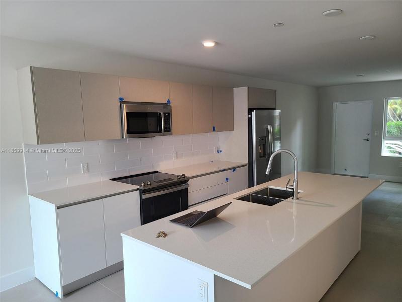 Property photo # 8