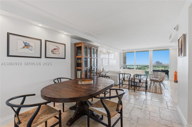 Condo for sale at Arlen House 1924