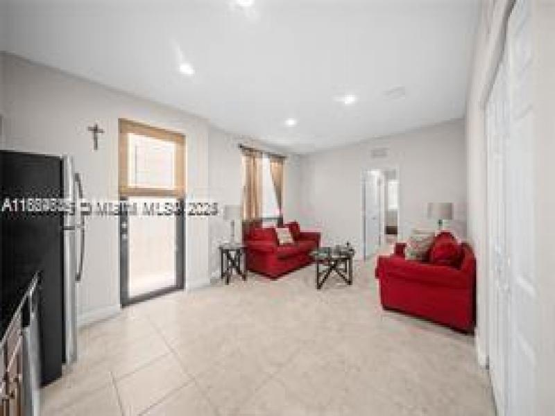 Property photo # 9