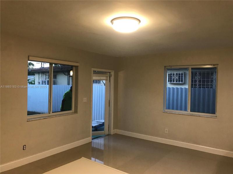 Property photo # 9