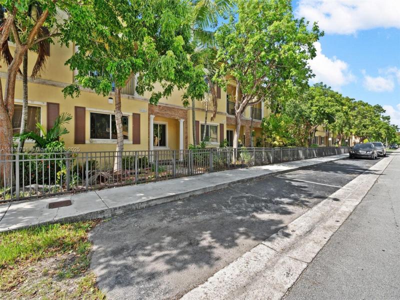 Property photo # 0