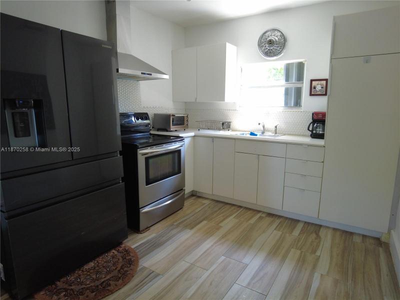Property photo # 4