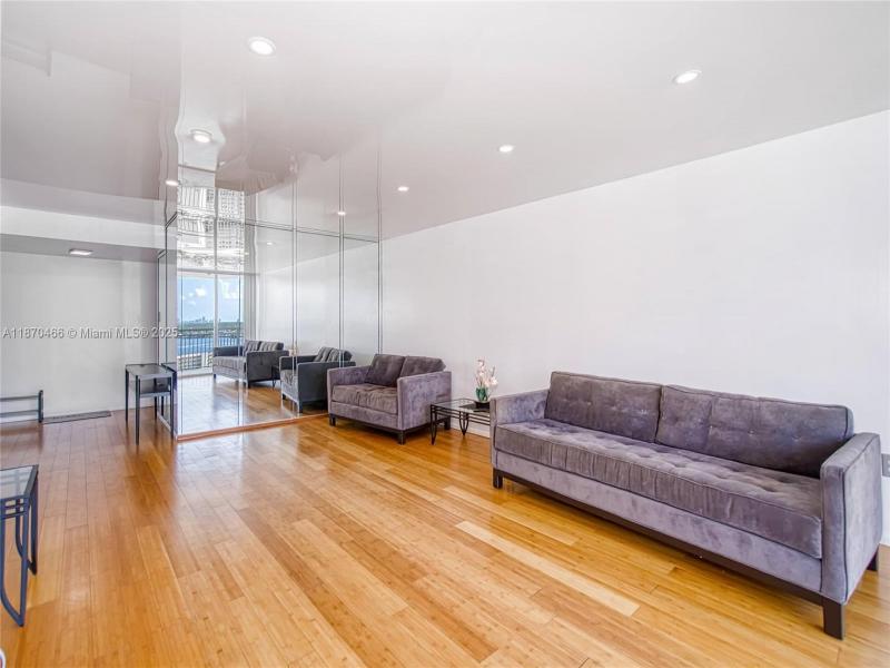 Condo for sale at Del Prado South Tower 1604
