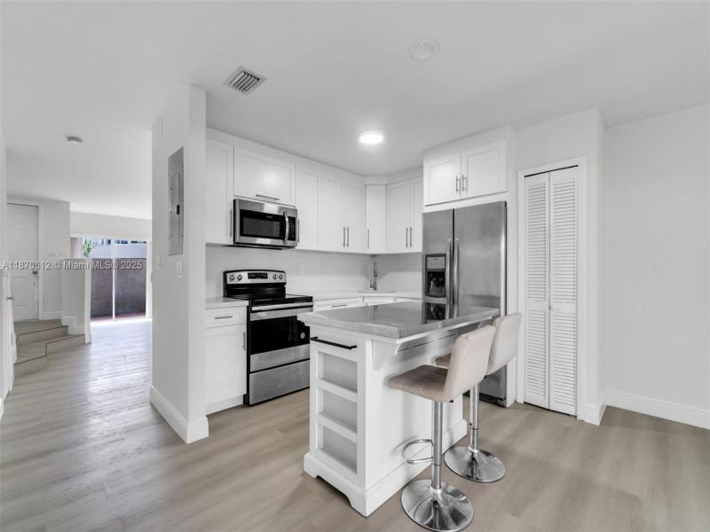 Property photo # 2