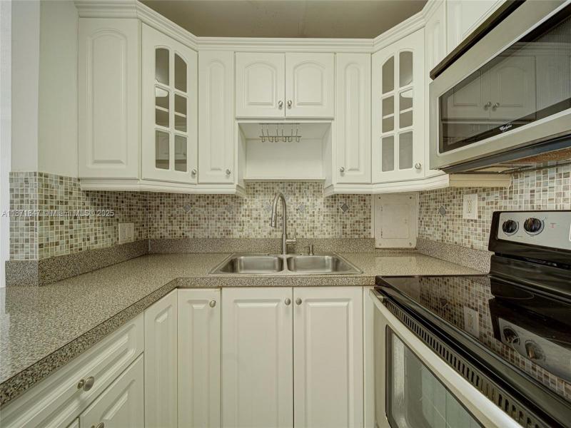 Property photo # 8