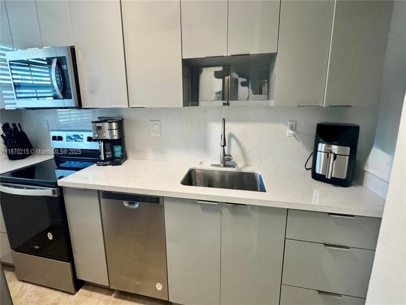 Property photo # 8