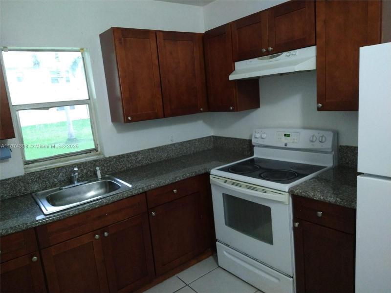 Property photo # 2