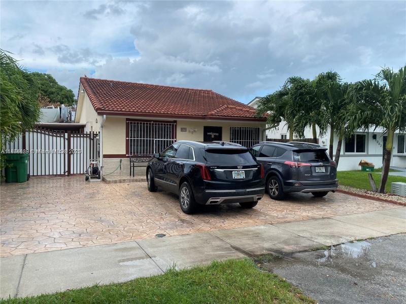 Property photo # 0