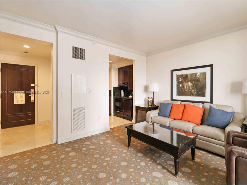 Comprar apartamento en The Atlantic Hotel 611