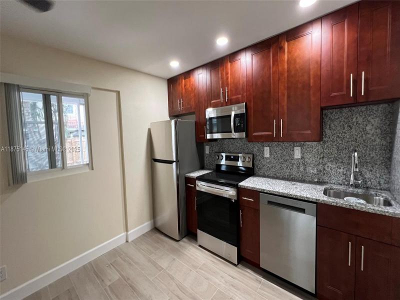 Property photo # 9