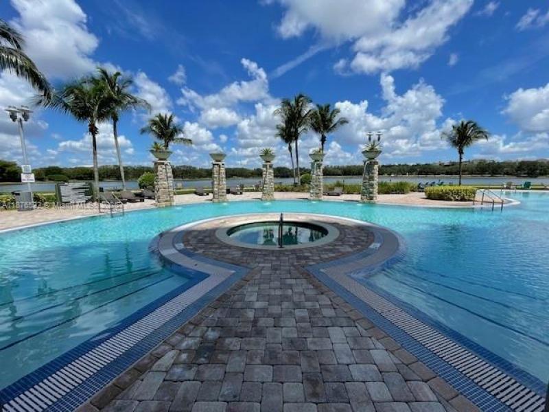 Property photo # 0