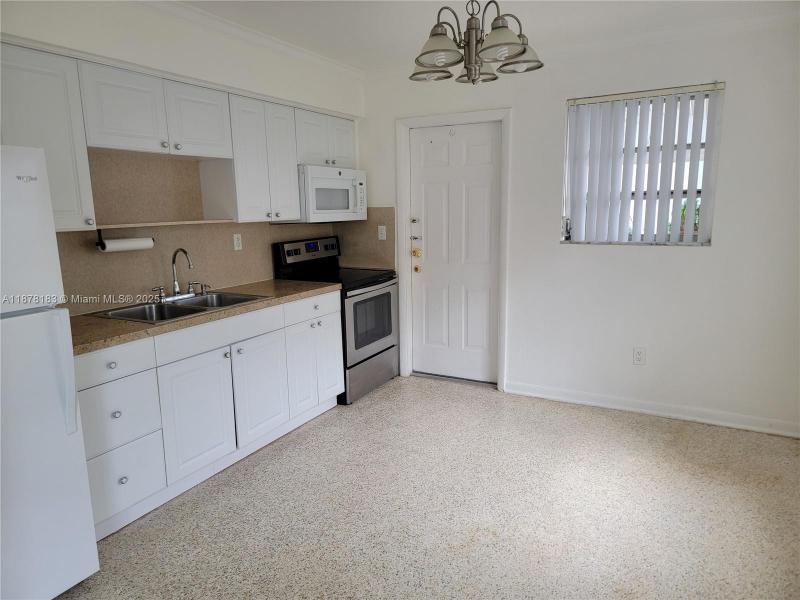 Property photo # 8