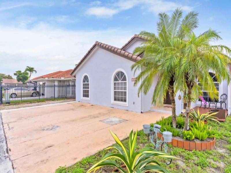 Property photo # 0