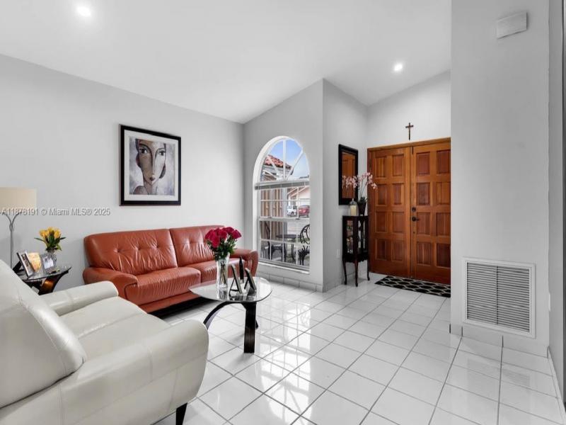 Property photo # 9