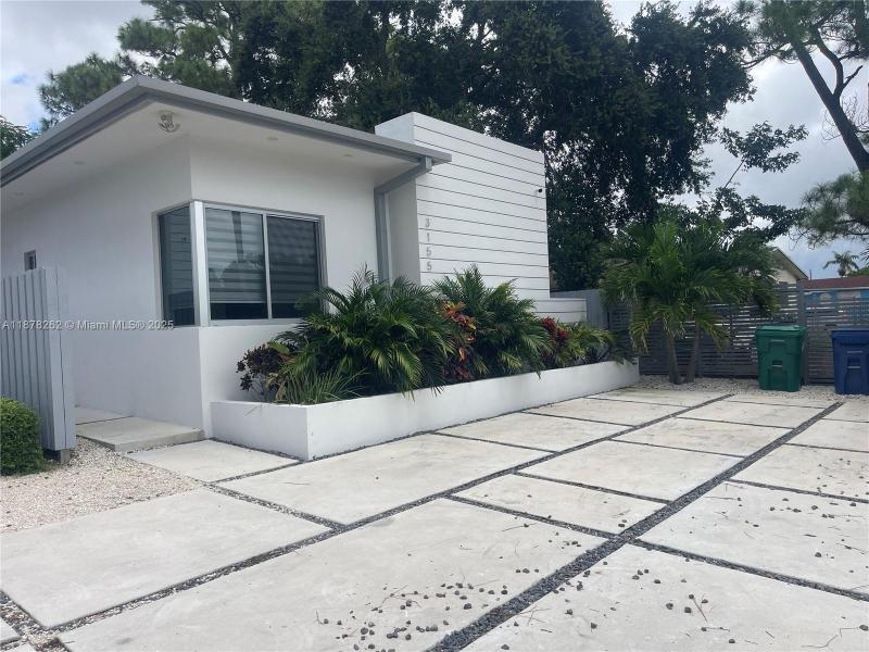 Property photo # 4