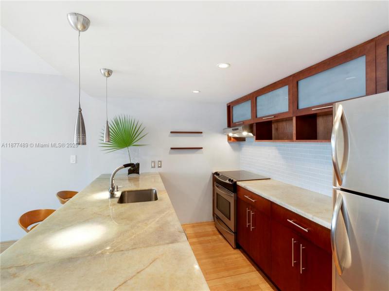 Property photo # 8