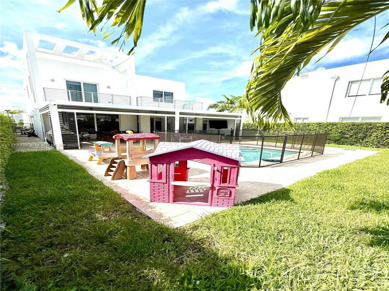 Property photo # 4