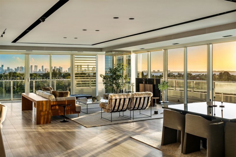 Ritz-Carlton Residences Miami Beach Apt #512