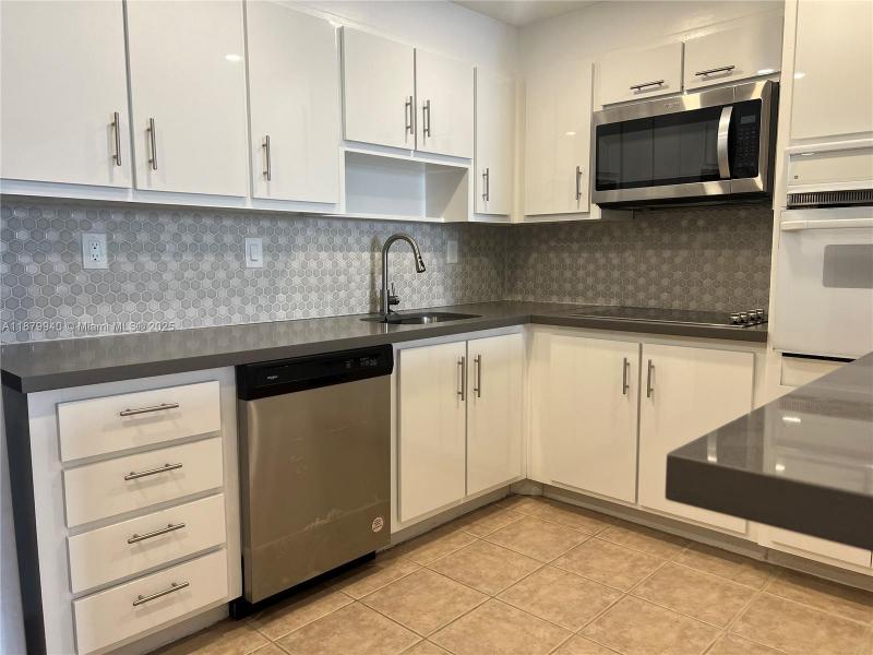 Property photo # 9