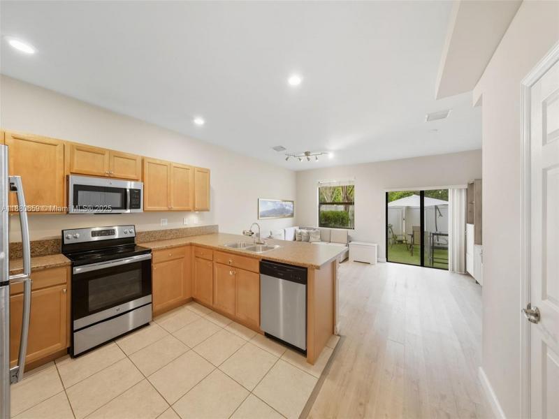 Property photo # 2