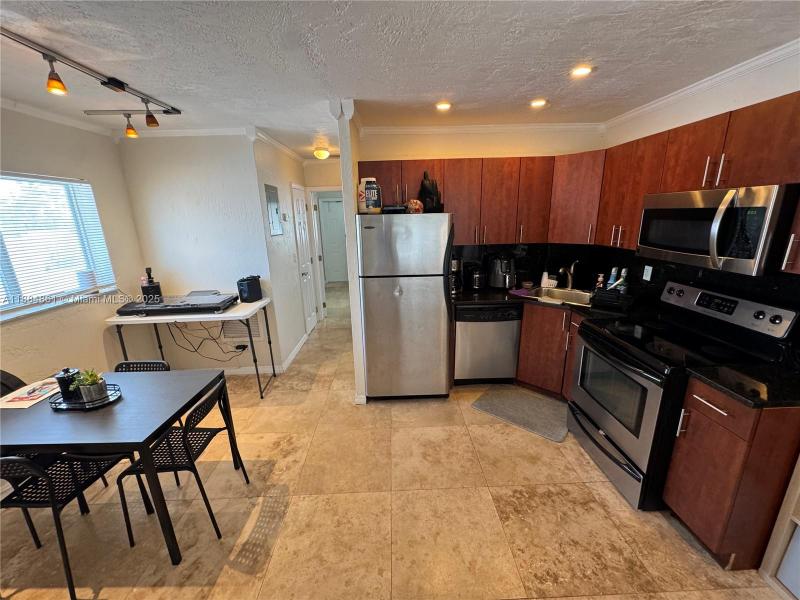 Property photo # 9