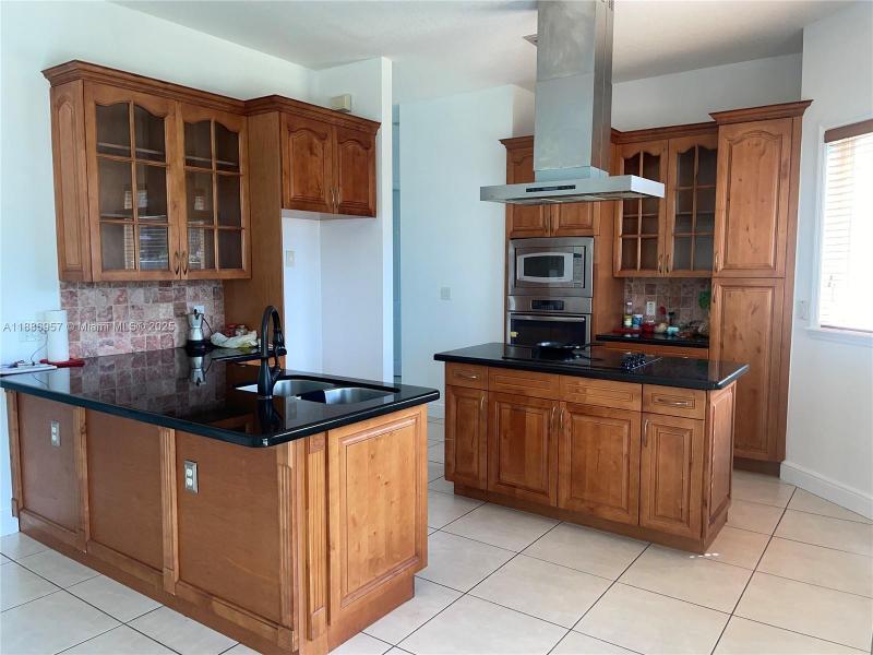 Property photo # 2