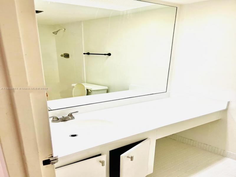 Comprar apartamento en Winston Towers MO-3