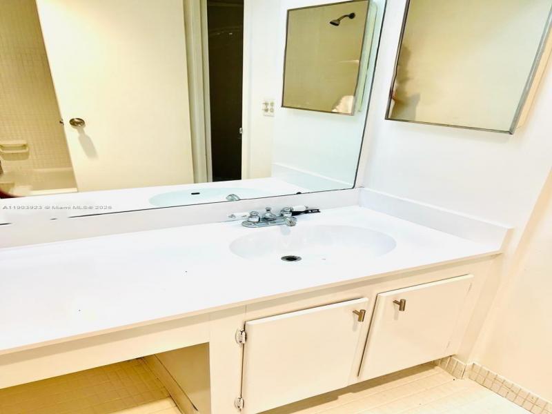 Comprar apartamento en Winston Towers MO-3