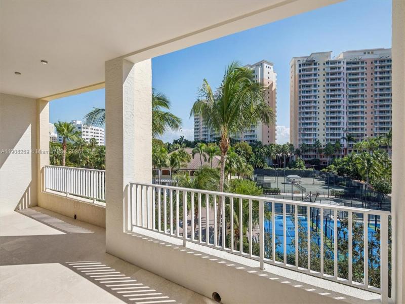 Comprar apartamento en Ocean Club Resort Villa Two 507