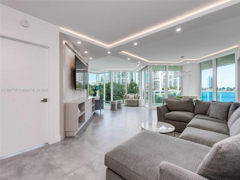 Condo for sale at Hidden Bay 303