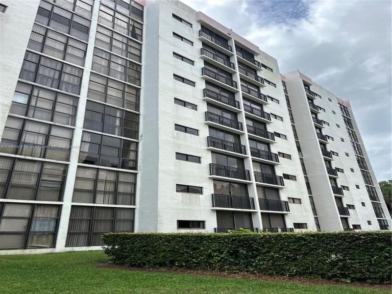 Alquiler de apartamento en Plaza of the Americas 103