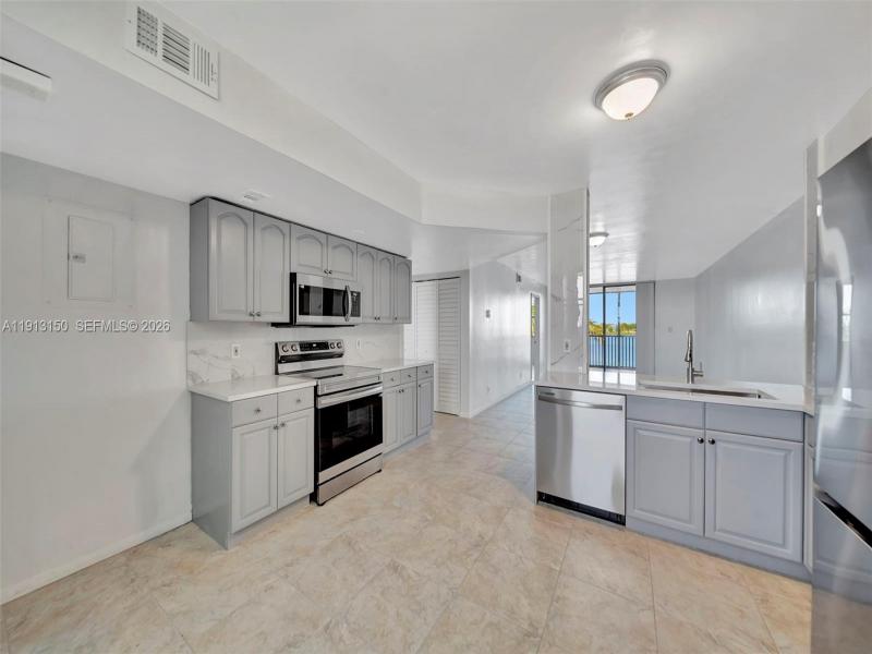 Property photo # 7